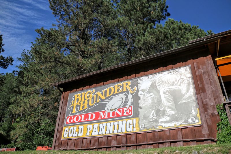 Big Thunder Gold Mine Panning