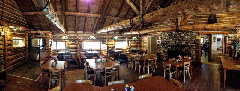 arrowhead-lodge-bighorn-national-park-restaurant