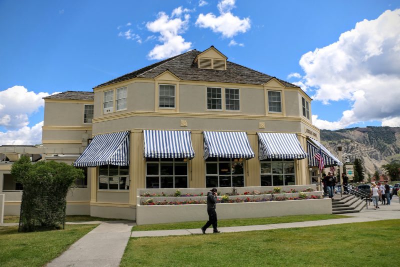 Mammoth Hot Springs Restaurant