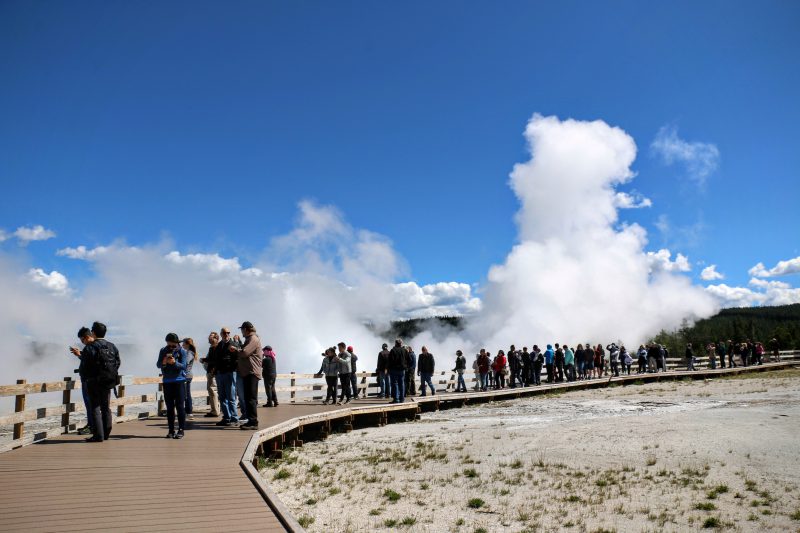 Wandelpad Fountain Geyser