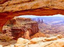 Mesa Arch Canyonlands