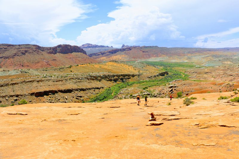 Parking trailhead Delicate Arch